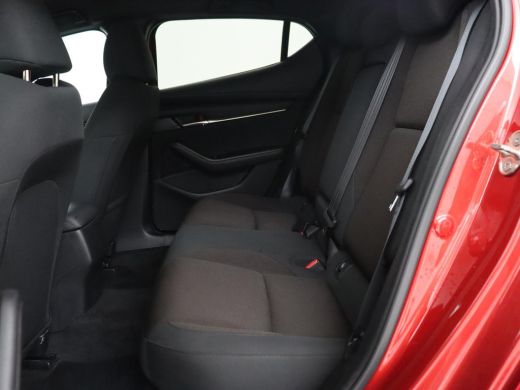 Mazda 3 2.0 e-SkyActiv-G Sportive | Head-Up | Stoelverwarming | Adaptive cruise | Camera | Carplay | Stuu... ActivLease financial lease