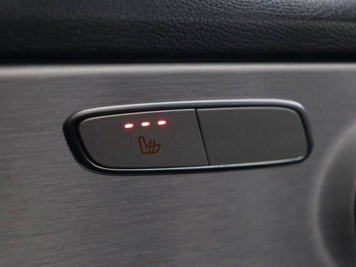 Mercedes-Benz C-Klasse 160 AMG Limited | Stoelverwarming | Leder/Alcantara | Camera | Carplay | Digital Cockpit | Naviga... ActivLease financial lease