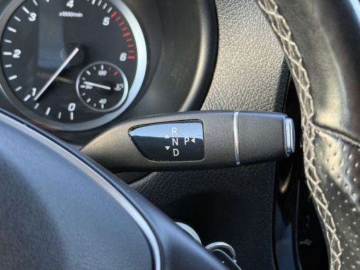 Mercedes-Benz Vito 114 CDI AUT / DUBBELE CABINE / L2H1 / 1e EIG. / ECC / CRUISE / CAMERA / LED / TREKHAAK / ACHTERKLEP ActivLease financial lease