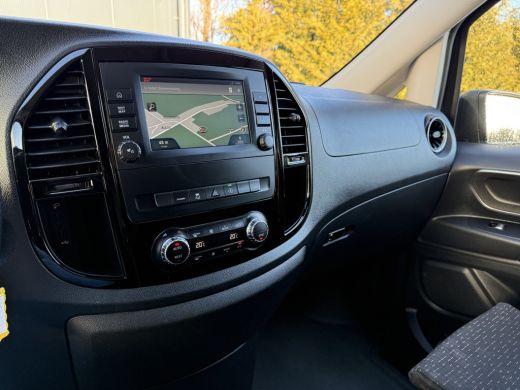 Mercedes-Benz Vito 114 CDI AUT / DUBBELE CABINE / L2H1 / 1e EIG. / ECC / CRUISE / CAMERA / LED / TREKHAAK / ACHTERKLEP ActivLease financial lease