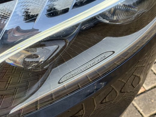 Mercedes-Benz Vito 114 CDI AUT / DUBBELE CABINE / L2H1 / 1e EIG. / ECC / CRUISE / CAMERA / LED / TREKHAAK / ACHTERKLEP ActivLease financial lease