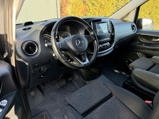 Mercedes-Benz Vito 114 CDI AUT / DUBBELE CABINE / L2H1 / 1e EIG. / ECC / CRUISE / CAMERA / LED / TREKHAAK / ACHTERKLEP ActivLease financial lease