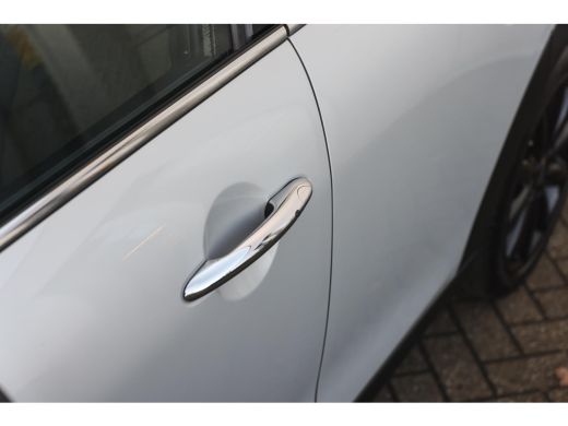 Mini Cooper Cooper Automaat / Pepper / Comfort Access / LED / Navigatiesysteem / Airconditioning / Cruise Con... ActivLease financial lease