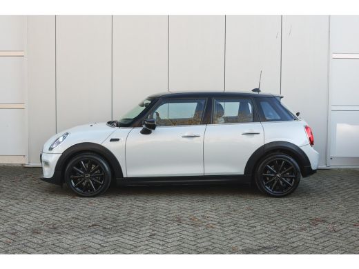 Mini Cooper Cooper Automaat / Pepper / Comfort Access / LED / Navigatiesysteem / Airconditioning / Cruise Con... ActivLease financial lease