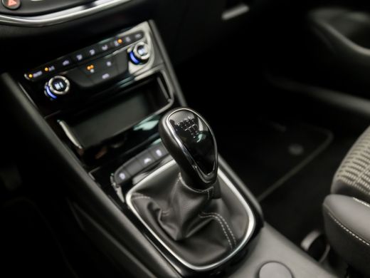 Opel Astra Sports Tourer 1.2 Elegance Sport (APPLE CARPLAY, GROOT NAVI, MATRIX LED KOPLAMPEN, KEYLESS, CAMER... ActivLease financial lease