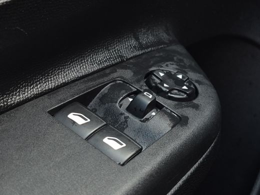 Opel Corsa 1.2 Edition | Achterbank in delen neerklapbaar | Apple Carplay/Android Auto|telefoonintegratie pr... ActivLease financial lease