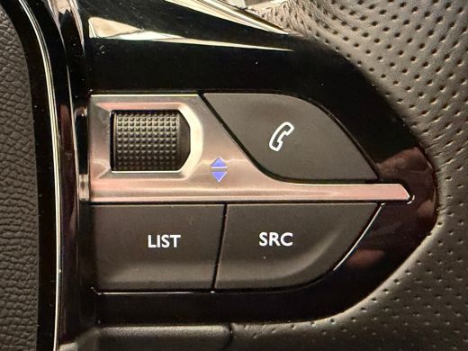 Peugeot 2008 1.2 Hybrid 145 GT Elek. Voorstoel | Voorstoelen Verwarmd | Massage | Camera | LED | Digitaal Dash... ActivLease financial lease