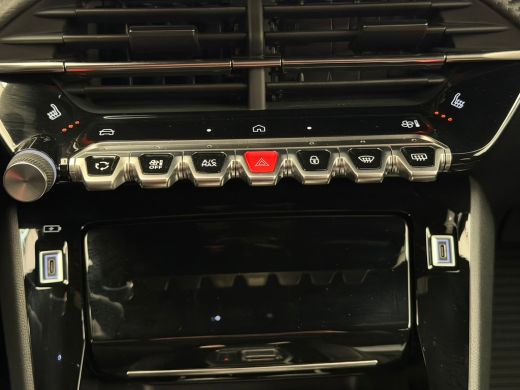 Peugeot 2008 1.2 Hybrid 145 GT Elek. Voorstoel | Voorstoelen Verwarmd | Massage | Camera | LED | Digitaal Dash... ActivLease financial lease