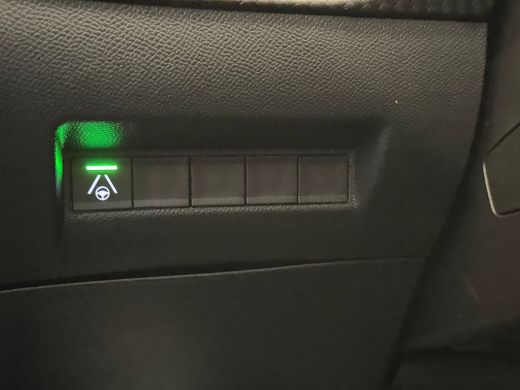 Peugeot 2008 1.2 Hybrid 145 GT Elek. Voorstoel | Voorstoelen Verwarmd | Massage | Camera | LED | Digitaal Dash... ActivLease financial lease