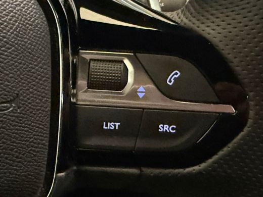 Peugeot 2008 1.2 Hybrid 145 GT Elek. Voorstoel | Voorstoelen Verwarmd | Massage | Camera | LED | Digitaal Dash... ActivLease financial lease