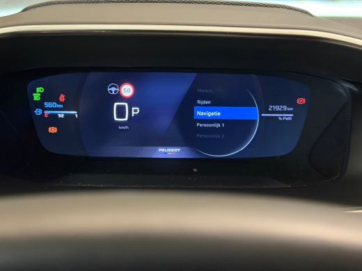 Peugeot 2008 1.2 Hybrid 145 GT Elek. Voorstoel | Voorstoelen Verwarmd | Massage | Camera | LED | Digitaal Dash... ActivLease financial lease