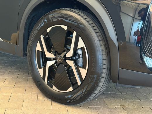 Peugeot 2008 1.2 Hybrid 145 GT Elek. Voorstoel | Voorstoelen Verwarmd | Massage | Camera | LED | Digitaal Dash... ActivLease financial lease