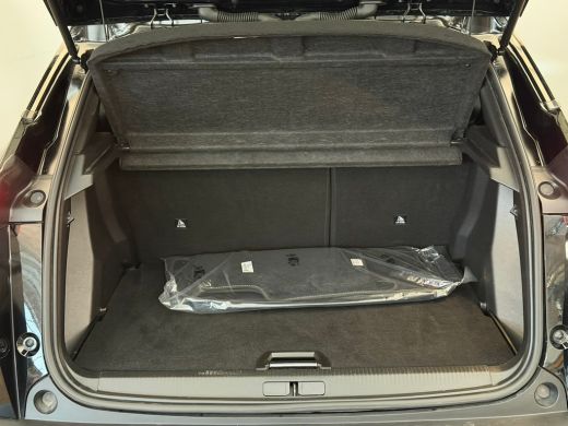 Peugeot 2008 1.2 Hybrid 145 GT Elek. Voorstoel | Voorstoelen Verwarmd | Massage | Camera | LED | Digitaal Dash... ActivLease financial lease