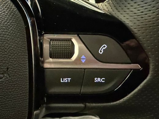 Peugeot 2008 1.2 Hybrid 145 GT Elek. Voorstoel | Voorstoelen Verwarmd | Massage | Camera | LED | Digitaal Dash... ActivLease financial lease