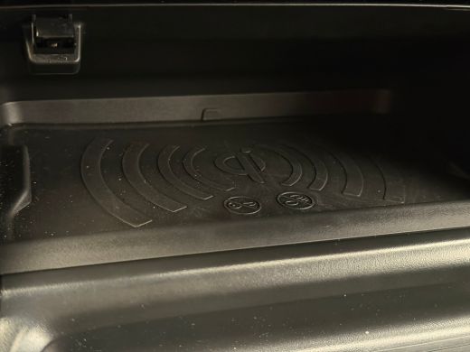 Peugeot 2008 1.2 Hybrid 145 GT Elek. Voorstoel | Voorstoelen Verwarmd | Massage | Camera | LED | Digitaal Dash... ActivLease financial lease