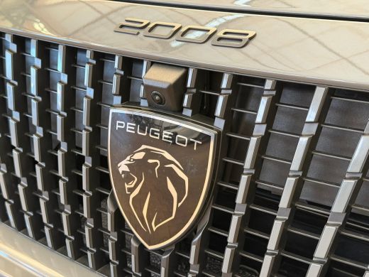 Peugeot 2008 1.2 Hybrid 145 GT Elek. Voorstoel | Voorstoelen Verwarmd | Massage | Camera | LED | Digitaal Dash... ActivLease financial lease