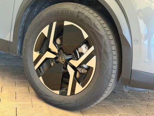 Peugeot 2008 1.2 Hybrid 145 GT Elek. Voorstoel | Voorstoelen Verwarmd | Massage | Camera | LED | Digitaal Dash... ActivLease financial lease