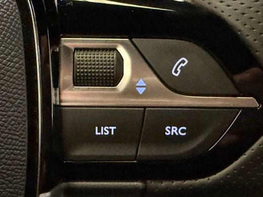 Peugeot 2008 1.2 Hybrid 145 GT Elek. Voorstoel | Voorstoelen Verwarmd | Massage | Camera | LED | Digitaal Dash... ActivLease financial lease