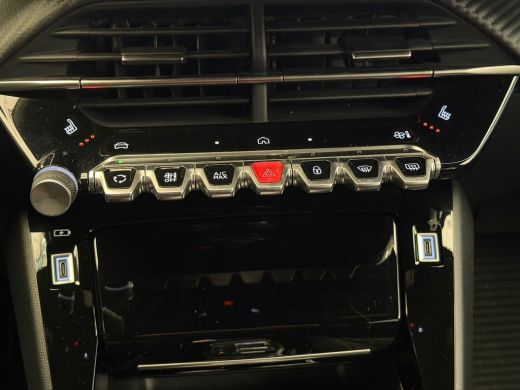 Peugeot 2008 1.2 Hybrid 145 GT Elek. Voorstoel | Voorstoelen Verwarmd | Massage | Camera | LED | Digitaal Dash... ActivLease financial lease