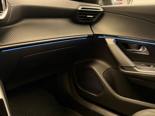 Peugeot 2008 1.2 Hybrid 145 GT Elek. Voorstoel | Voorstoelen Verwarmd | Massage | Camera | LED | Digitaal Dash... ActivLease financial lease