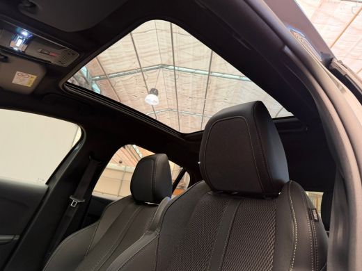 Peugeot 208 Hybrid 100 e-DCS6 GT Climate | Cruise | Pano | Apple Carplay/Android Auto | ActivLease financial lease