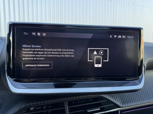 Peugeot 208 Hybrid 100PK e-DCS6 GT Automaat | Panoramadak | Camera | Sfeerverlichting | Draadloze Apple Carpl... ActivLease financial lease