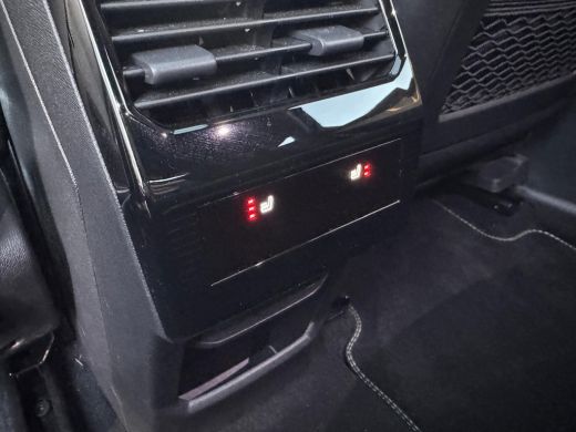 Peugeot 3008 1.2 Hybrid 145 PK GT | Alcantara Interieur | Stoelverwarming Voor + Achter | Massagestoelen | Foc... ActivLease financial lease