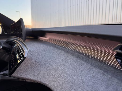 Peugeot 3008 1.2 Hybrid 145 PK GT | Alcantara Interieur | Stoelverwarming Voor + Achter | Massagestoelen | Foc... ActivLease financial lease