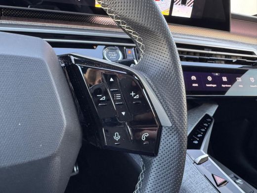 Peugeot 3008 1.2 Hybrid 145 PK GT | Alcantara Interieur | Stoelverwarming Voor + Achter | Massagestoelen | Foc... ActivLease financial lease