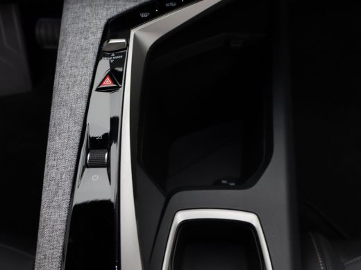 Peugeot 5008 1.2 Hybrid 136 Allure | 2 stoelen op derde rij | Achteruitrijcamera | Apple Carplay/Android Auto|... ActivLease financial lease