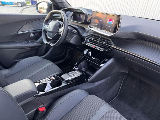 Peugeot e-2008 EV GT 54 kWh 156PK | Sfeerverlichting | Navigatie | Apple Carplay / Android Auto | Camera | Keyle... ActivLease financial lease