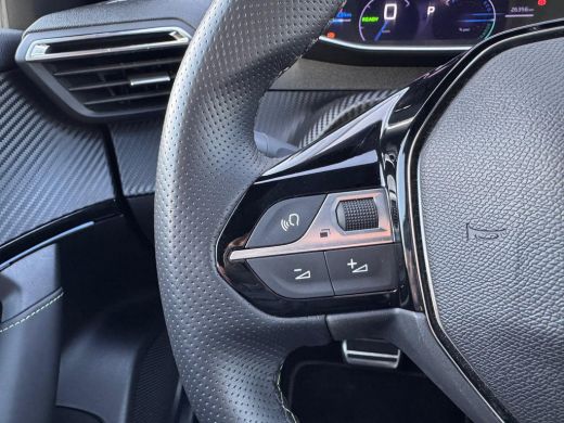Peugeot e-2008 EV GT 54 kWh 156PK | Sfeerverlichting | Navigatie | Apple Carplay / Android Auto | Camera | Keyle... ActivLease financial lease
