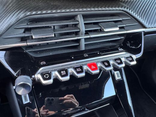 Peugeot e-2008 EV GT 54 kWh 156PK | Sfeerverlichting | Navigatie | Apple Carplay / Android Auto | Camera | Keyle... ActivLease financial lease