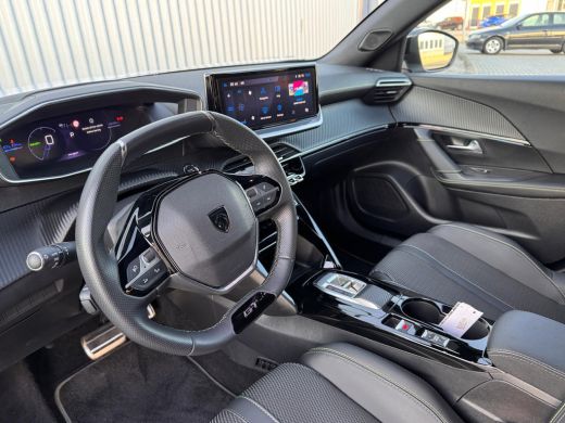 Peugeot e-2008 EV GT 54 kWh 156PK | Sfeerverlichting | Navigatie | Apple Carplay / Android Auto | Camera | Keyle... ActivLease financial lease