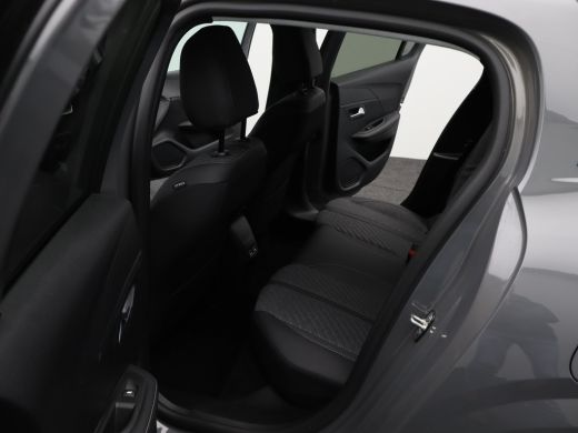 Peugeot e-208 EV Allure Avantage 51 kWh | 11 kW lader | Achterbank in delen neerklapbaar | Achterruitverwarming ActivLease financial lease