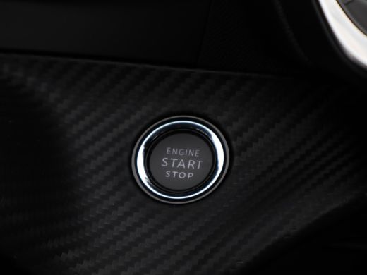 Peugeot e-208 EV Allure Avantage 51 kWh | 11 kW lader | Achterbank in delen neerklapbaar | Achterruitverwarming ActivLease financial lease