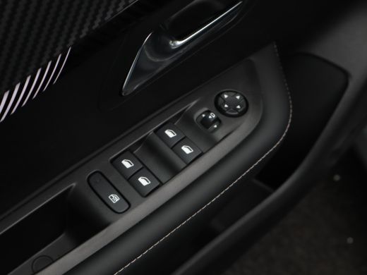 Peugeot e-208 EV Allure Avantage 51 kWh | 11 kW lader | Achterbank in delen neerklapbaar | Achterruitverwarming ActivLease financial lease