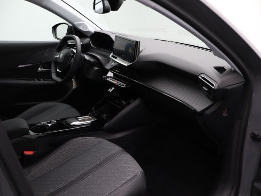 Peugeot e-208 EV Allure Avantage 51 kWh | 11 kW lader | Achterbank in delen neerklapbaar | Achterruitverwarming ActivLease financial lease