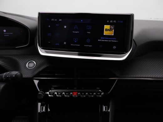 Peugeot e-208 EV Allure Avantage 51 kWh | 11 kW lader | Achterbank in delen neerklapbaar | Achterruitverwarming ActivLease financial lease