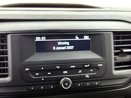 Peugeot Expert 2.0 HDI Euro6 123PK L2 Premium / 2xSchuifdeur / Trekhaak / Airco / Apk - nieuw ActivLease financial lease