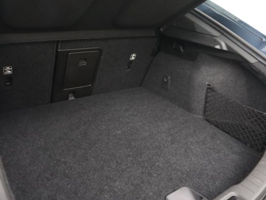 Polestar 2 Long Range Single Motor 78 kWh | Stoelverwarming | Keyless | Full LED | Carplay | Navigatie | 19'... ActivLease financial lease