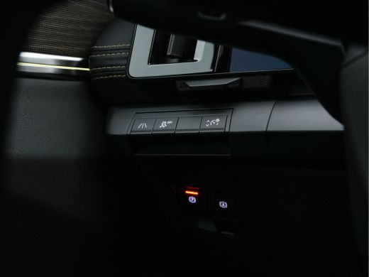 Renault Megane E-Tech E-Tech EV60 Optimum Charge Iconic [ 3-Fase-22Kw ] {SOH-92%} (INCL-BTW) Aut. *LEATHER | FULL-LED |... ActivLease financial lease