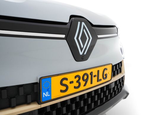 Renault Megane E-Tech E-Tech EV60 Optimum Charge Iconic [ 3-Fase-22Kw ] {SOH-92%} (INCL-BTW) Aut. *LEATHER | FULL-LED |... ActivLease financial lease