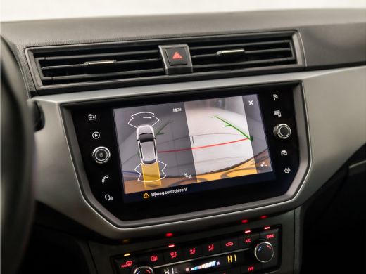 Seat Ibiza 1.0 TSI Sport (APPLE CARPLAY, GROOT NAVI, CLIMATE, CAMERA, SPORTSTOELEN, GETINT GLAS, PARKEERSENS... ActivLease financial lease