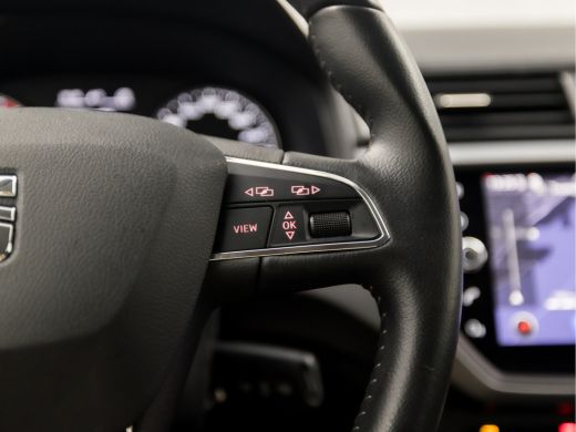 Seat Ibiza 1.0 TSI Sport (APPLE CARPLAY, GROOT NAVI, CLIMATE, CAMERA, SPORTSTOELEN, GETINT GLAS, PARKEERSENS... ActivLease financial lease