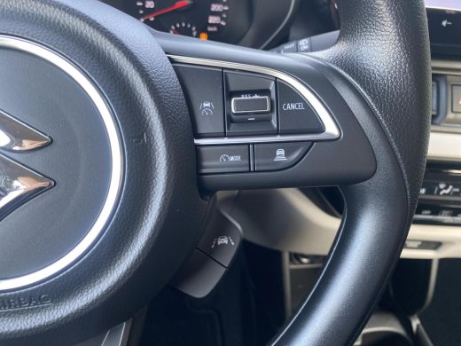 Suzuki Swift 1.2 Comfort Smart Hybrid | Nieuwe auto !| Direct uit voorraad leverbaar | ActivLease financial lease