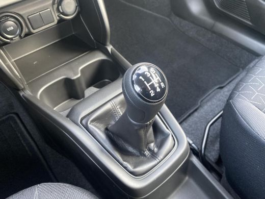 Suzuki Swift 1.2 Comfort Smart Hybrid | Nieuwe auto !| Direct uit voorraad leverbaar | ActivLease financial lease