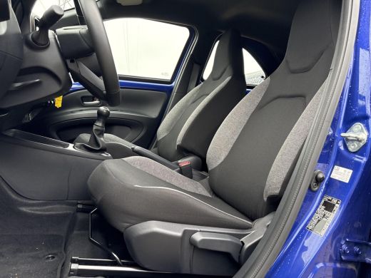 Toyota Aygo 1.0 VVT-i MT Play **ADAPTIEF CRUISECONTROL/ AIRCO/ DAB/ GARANTIE** ActivLease financial lease