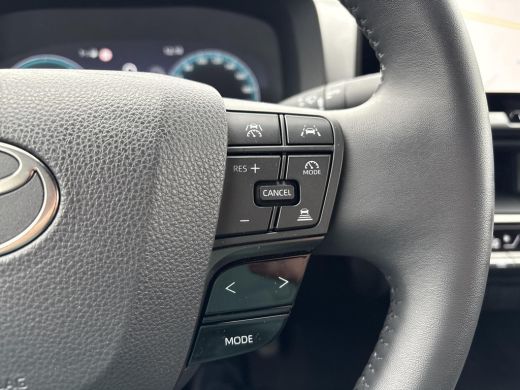 Toyota C-HR 1.8 Hybrid 140 First Edition **DODEHOEK DETECTIE/ 360 CAMERA/ PARKEERSENSOREN/ GARANTIE** ActivLease financial lease