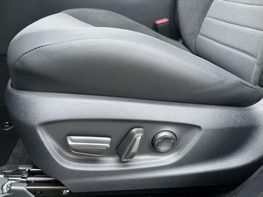 Toyota C-HR 2.0 Plug-in Hybrid 220 Executive | Uit voorraad leverbaar! | &euro; 2.000 extra inruilwaarde | ActivLease financial lease